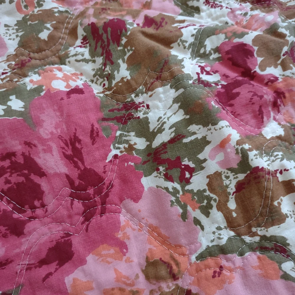 Floral Roses Reversible Pink Bedspread Coverlet Quilt Boho Vintage Style